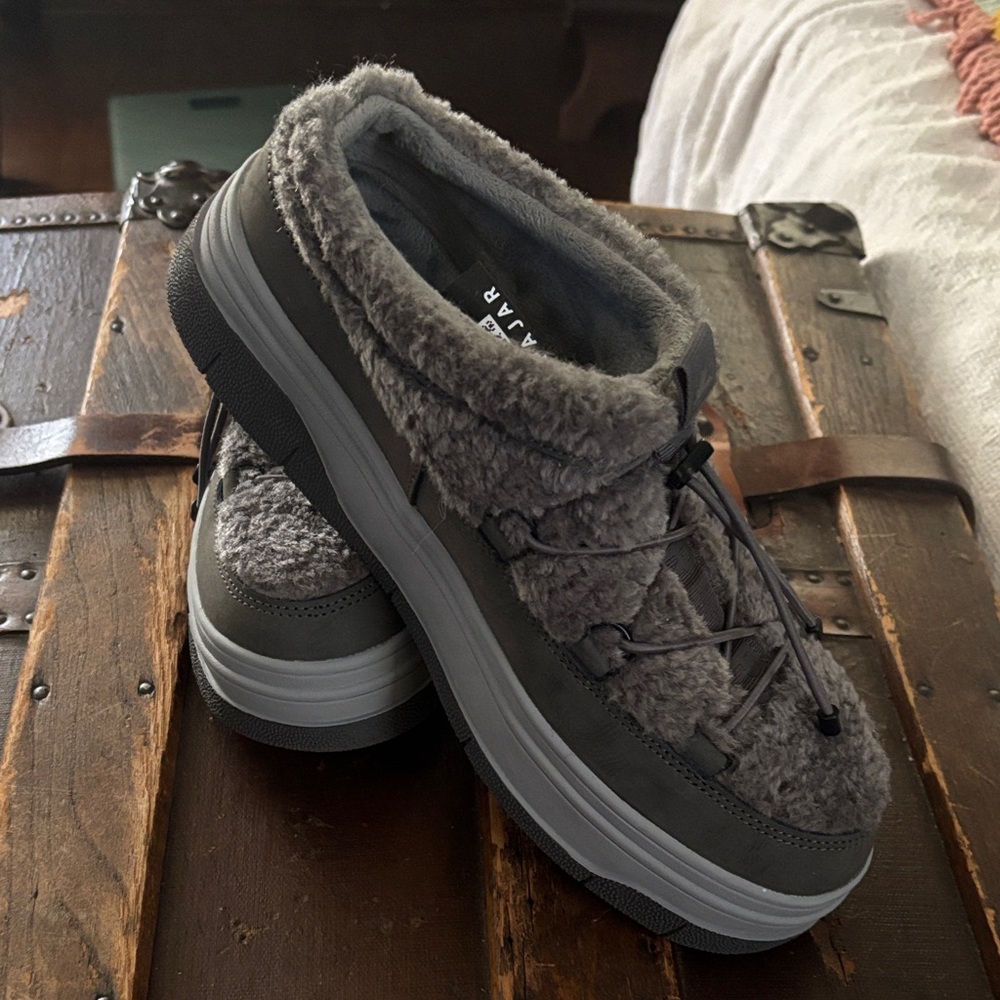 Pajar Gray Fleece Women'sJuju Mules